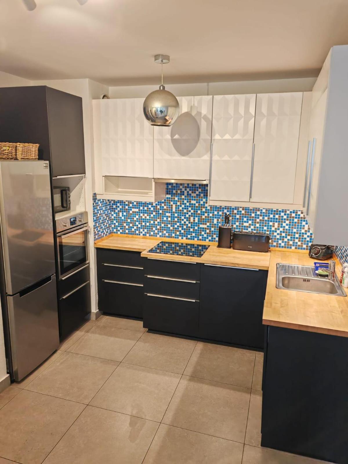 Skylark Cozy Bigger Apartment Budapest Bagian luar foto